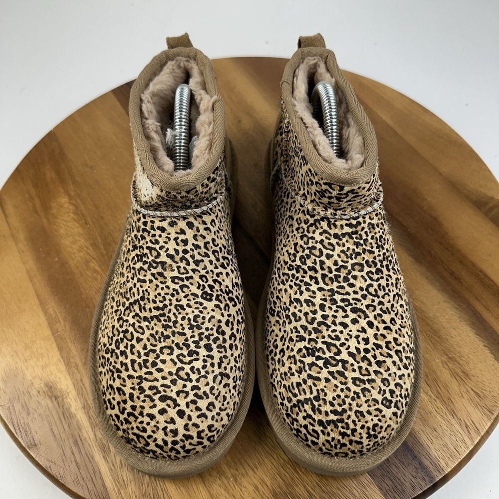 Womens UGG Ultra MIni Speckles Leopard Print Cow Hair Ankle Boots Size 8 M GUC - Picture 6 of 10